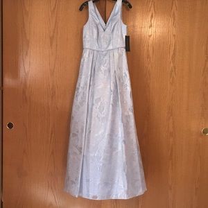 Aidan Mattox Sleeveless A Line V Neck Dress - NWT - size 6
